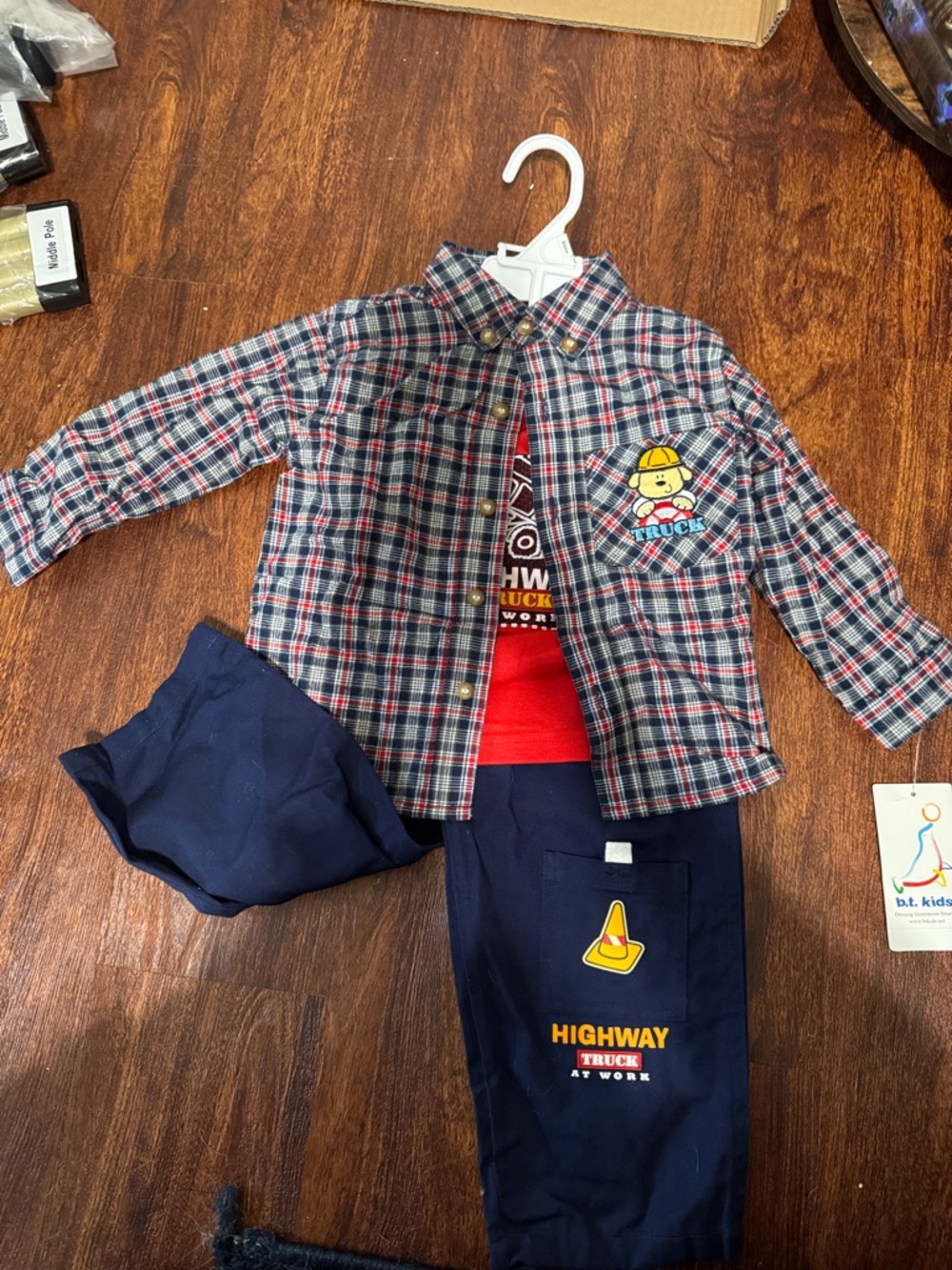 Plaid Button-Front Shirt and Navy Pants Set - Red & Navy